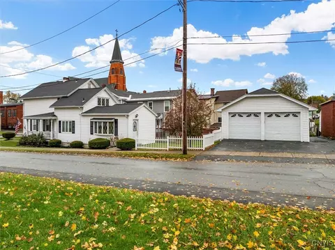 212 N Bellinger St, Herkimer, NY 13350