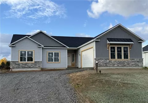 117 Bloomfield St, Van Buren, NY 13027