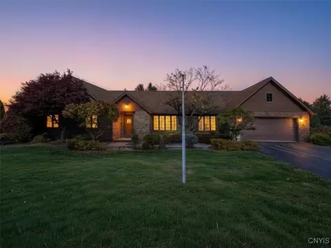 462 Foxwood, Oneida, NY 13421