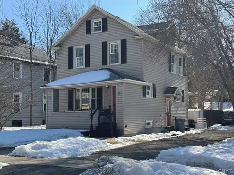 713 Knickerbocker Dr, Watertown, NY 13601