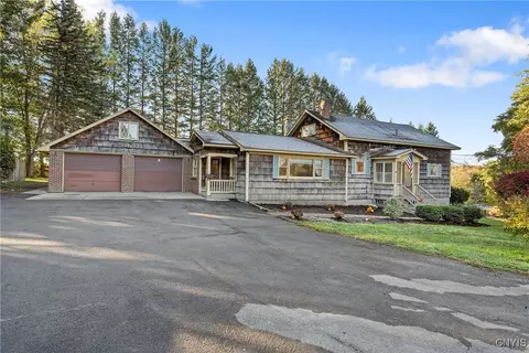 2896 Falls Rd, Marcellus, NY 13108