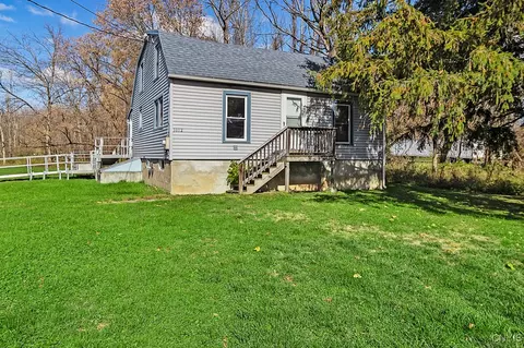 1012 Fitch St, Oneida, NY 13421