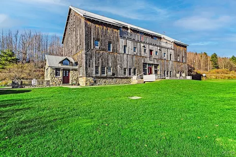 396 Elizabethtown Rd, Columbia, NY 13357
