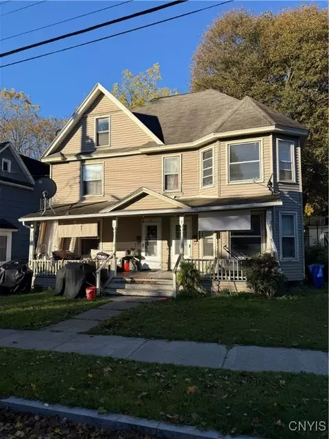 7 Liberty St, Auburn, NY 13021