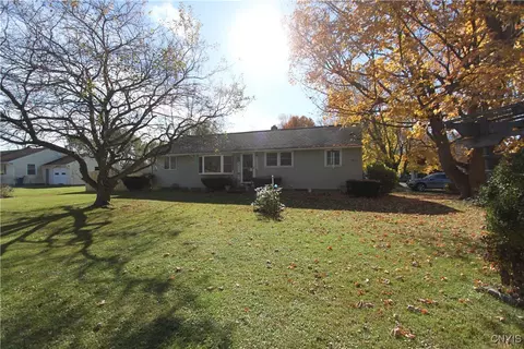 8575 Oswego Rd, Baldwinsville, NY 13027