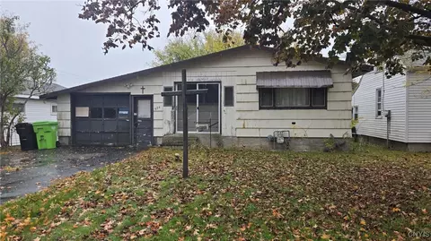 624 Breman Ave, Salina, NY 13211