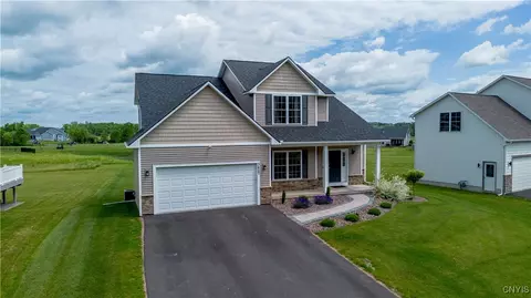 3427 Tall Tree Ln, Lysander, NY 13027