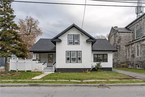 111 S Hamilton St, Watertown, NY 13601