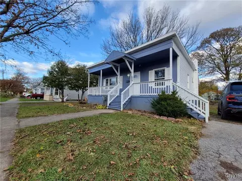 39 E 5th St, Oswego, NY 13126
