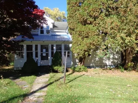 9605 Morgan Rd, Clayville, NY 13322