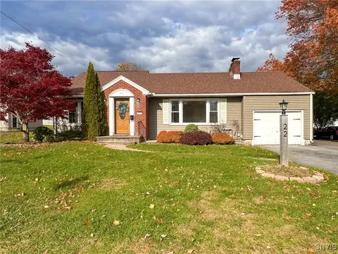 22 Crestview Dr, Whitestown, NY 13492