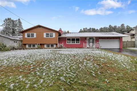 103 Colony Park Dr, Salina, NY 13088
