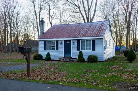 2317 Pleasant Ave, Vienna, NY 13308