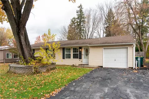 326 Shaver Ave, North Syracuse, NY 13212