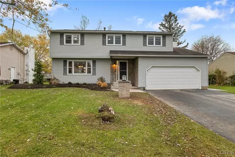 6124 Crestview Dr, Syracuse, NY 13212