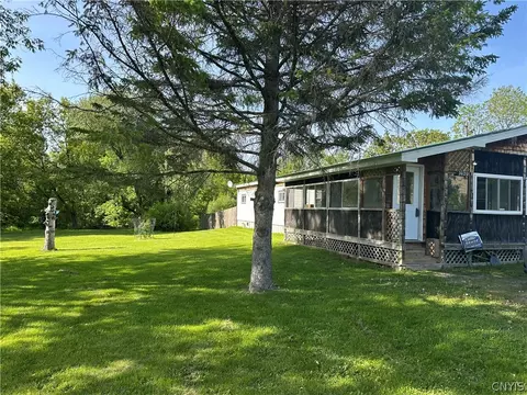 20201 Ford St, Orleans, NY 13656