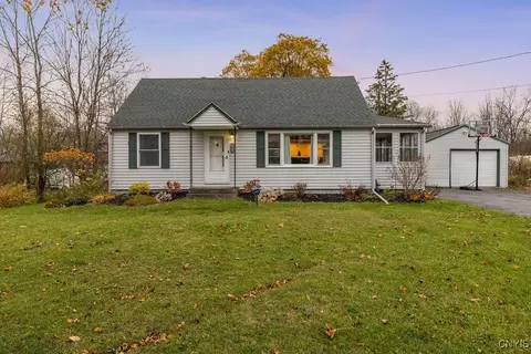 5194 Kasson Rd, Onondaga, NY 13215
