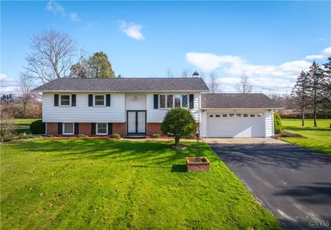 7448 Seifert Rd, Rome, NY 13440