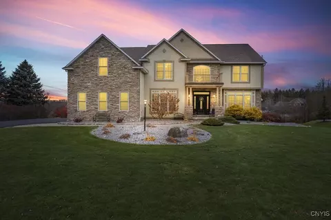 603 Briar Brook Run, Fayetteville, NY 13066