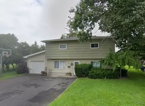 103 Clark St, Lenox, NY 13032