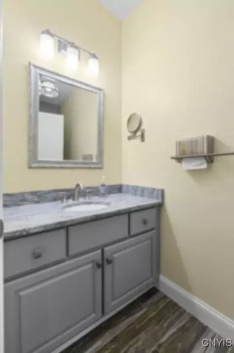 Bath - 5008 Woodside Rd, Fayetteville, NY 13066 photo 1 of 3