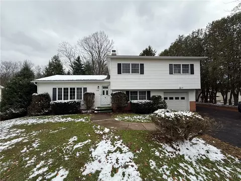 6086 Cavanuaugh Rd E, Marcy, NY 13403