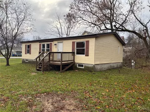 1 Mill St, Kirkland, NY 13321