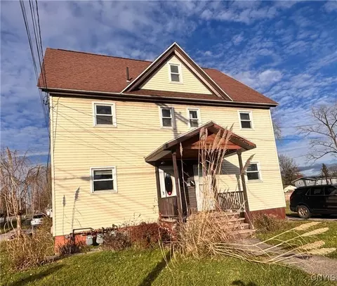 401 E Yates St, East Syracuse, NY 13057