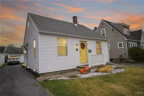 105 Harter Pl, Utica, NY 13502