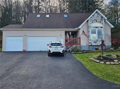 104 Sunflower Cir, Frankfort, NY 13340