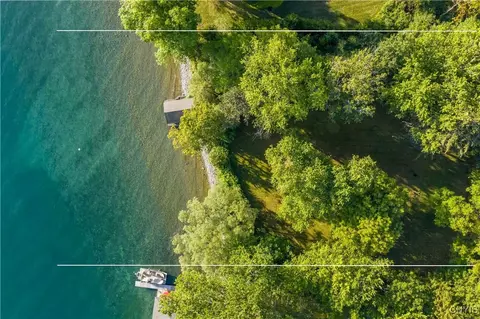 1860 W Lake Rd, Skaneateles, NY 13152