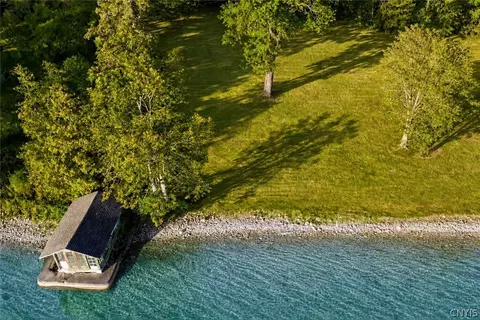 1860 W Lake Rd, Skaneateles, NY 13152