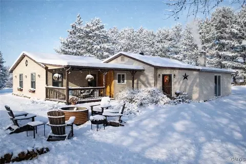 87 Armstrong Rd, Lansing, NY 14882