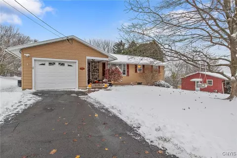 3967 Howlett Hill Rd, Onondaga, NY 13215