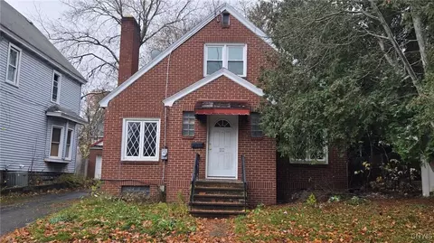 112 Eldorado St, Syracuse, NY 13206