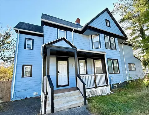 390 Hayward Ave, Rochester, NY 14609