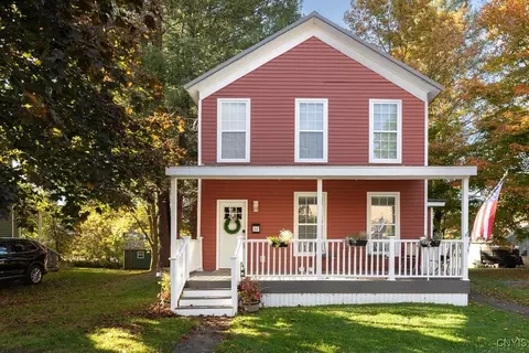 64 S Jefferson St, Pulaski, NY 13142