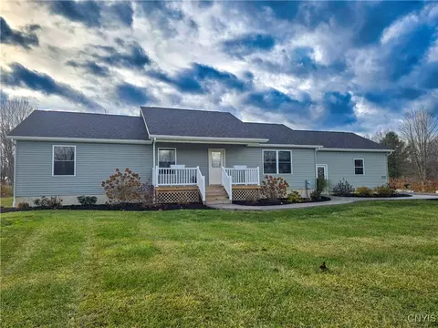 8921 Lake Rd, Lenox, NY 13032
