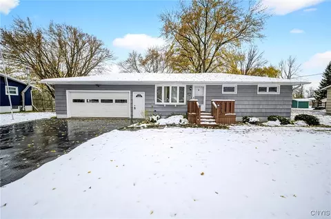 8541 Belnor Dr, Cicero, NY 13039