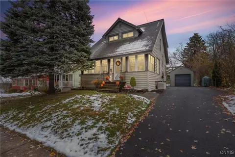 259 Homecroft Rd, Syracuse, NY 13206