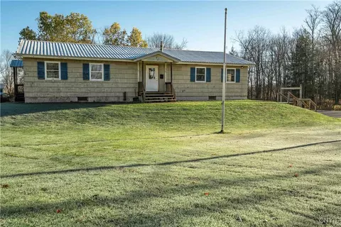 10540 Academy Ln, Remsen, NY 13438