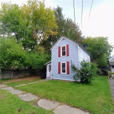 117 Rosemont Dr, Syracuse, NY 13205