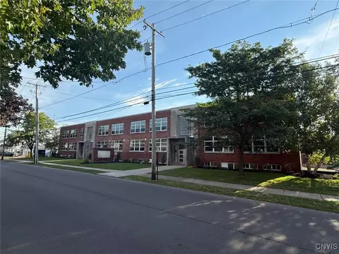 214 Kinne St #101, East Syracuse, NY 13057