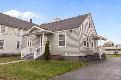 20 Gardner St, Whitestown, NY 13492