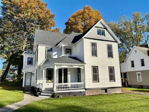 22 Sherman St, Auburn, NY 13021