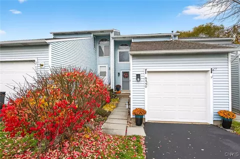 8440 Fathom Dr, Baldwinsville, NY 13027