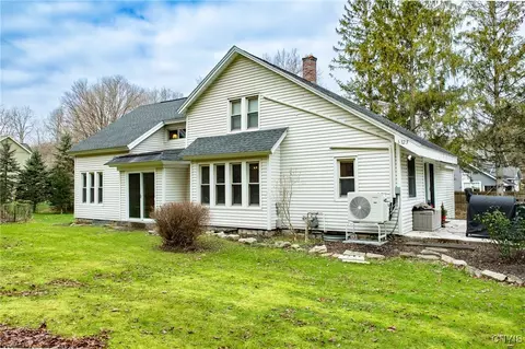 6323 Smokey Hollow Rd, Lafayette, NY 13078