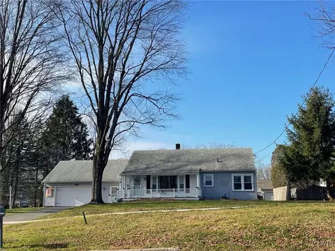 57 State St, Oneida, NY 13421