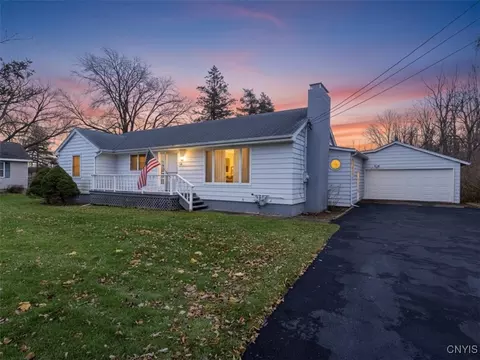 341 Roberts St, Lenox, NY 13032