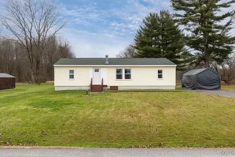 2355 County Route 176, Volney, NY 13069
